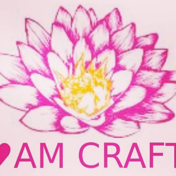 Meet your Posher, Iris - Picture 1 of 2